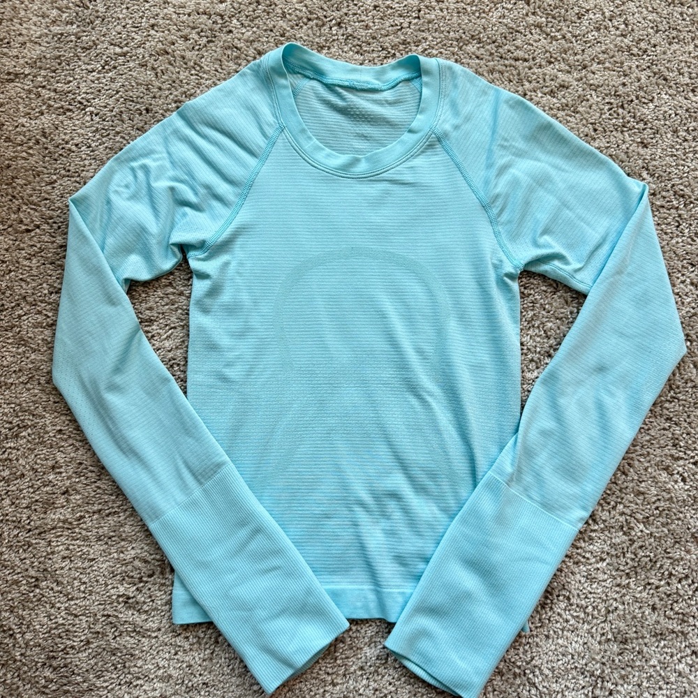 Lululemon Swiftly Tech Long Sleeve 2.0 *Race Length in Icing Blue 0